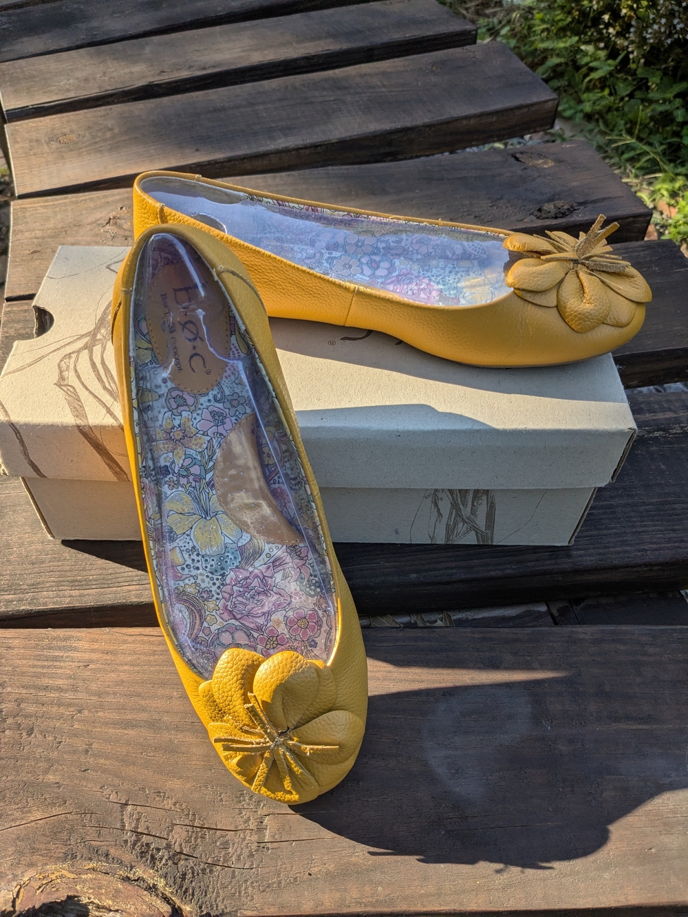 boc Yellow Floral-Accent Women's Ballet Flats